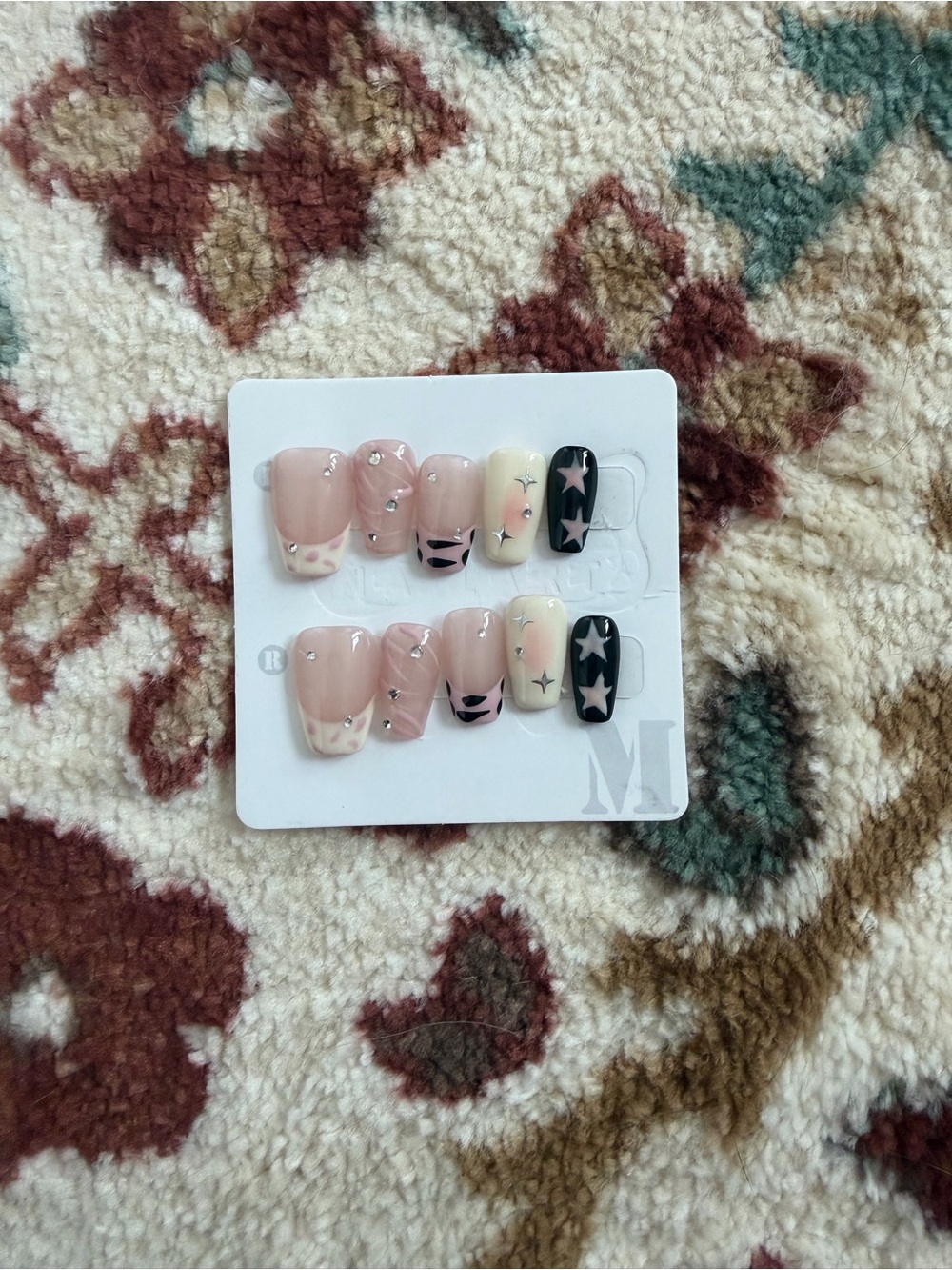 Neutral & Black Star Press-On Nail Set